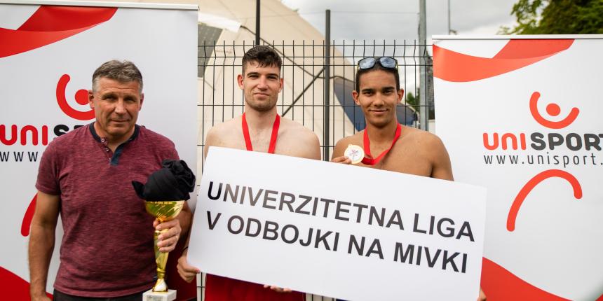 Pred. Gregor Hribar v družbi Alexa Radosavljeviča in Gašparja Benjamina (foto:Športna zveza Univerze v Ljubljani – UNISPORT) 